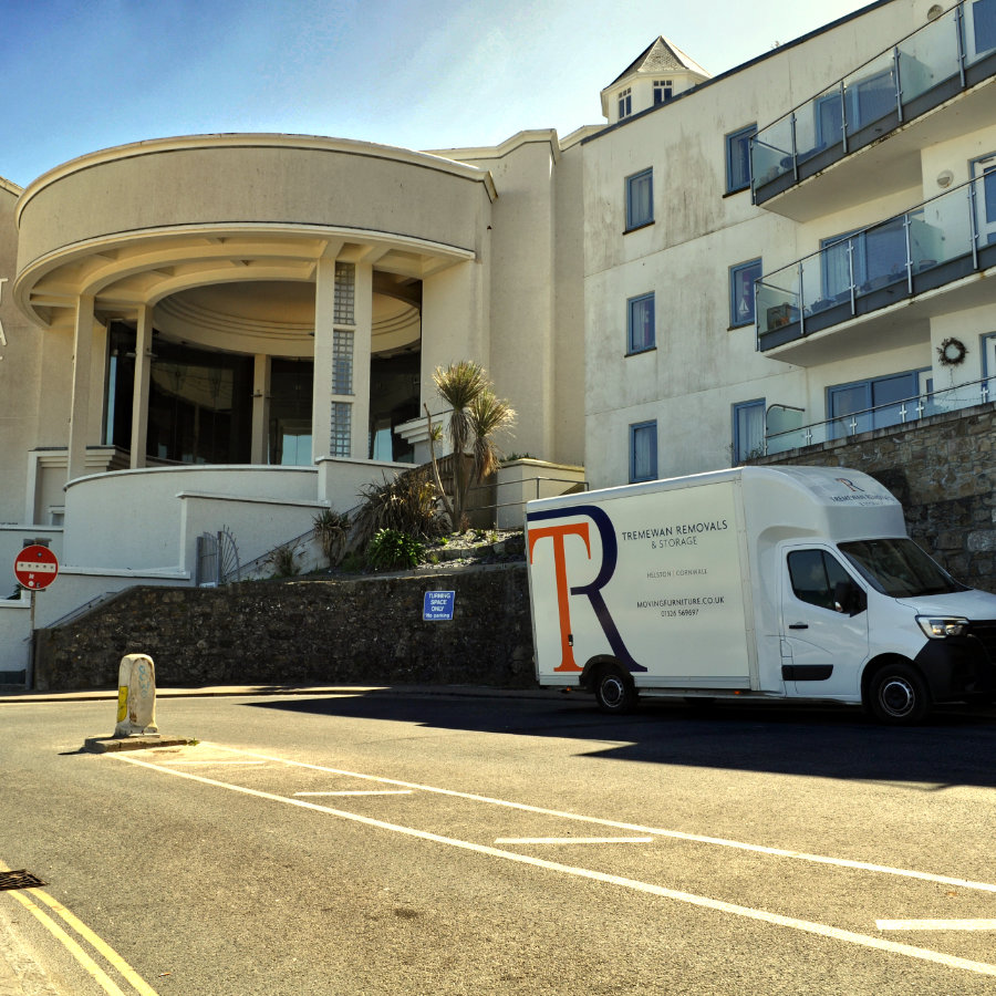 Removals in St Ives and surrounding areas.